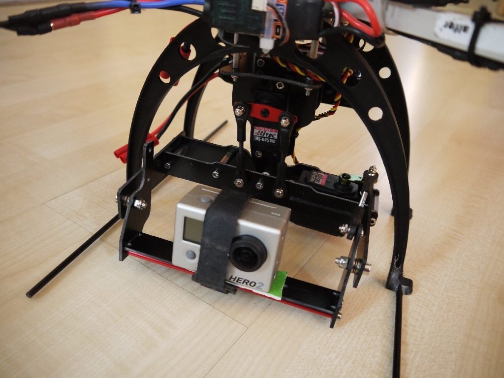 Gimbal mit Hitec Servos und GoPro