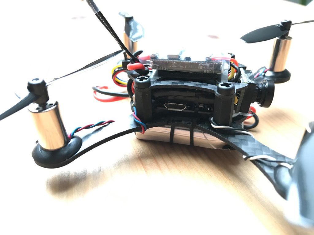 Smart 100 FPV-Racer - Jeti Empfänger an Board