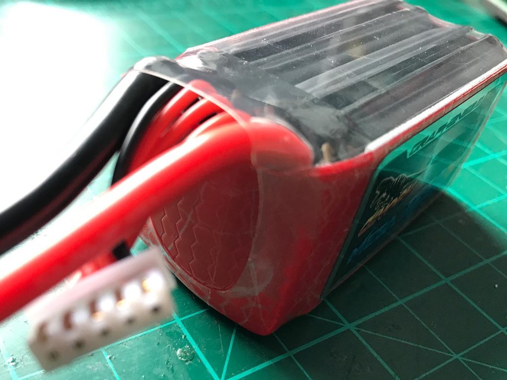 Dinogy MEGA Graphene 2.0 4S 1350 mAh 75 C - Connection Terminal