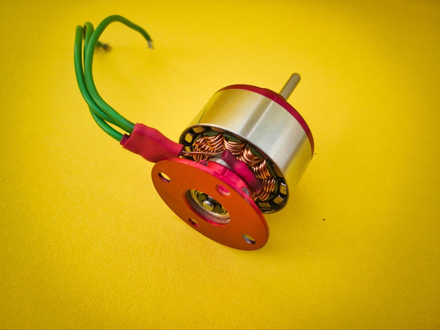 Wissen Das Kleine BrushlessMotor 1x1 (Alles über BLMotoren!)